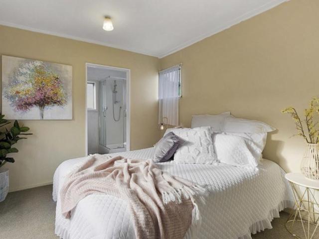Ultimate Convenience, Walk-To-Town Townhouse Villa Куийнстаун Екстериор снимка